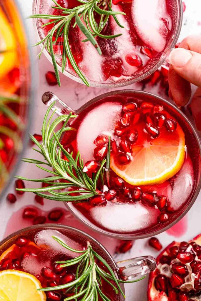Pomegranate-cranberry-punch-in-cups