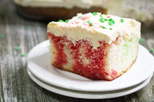 Red and White Christmas-Poke-Cake