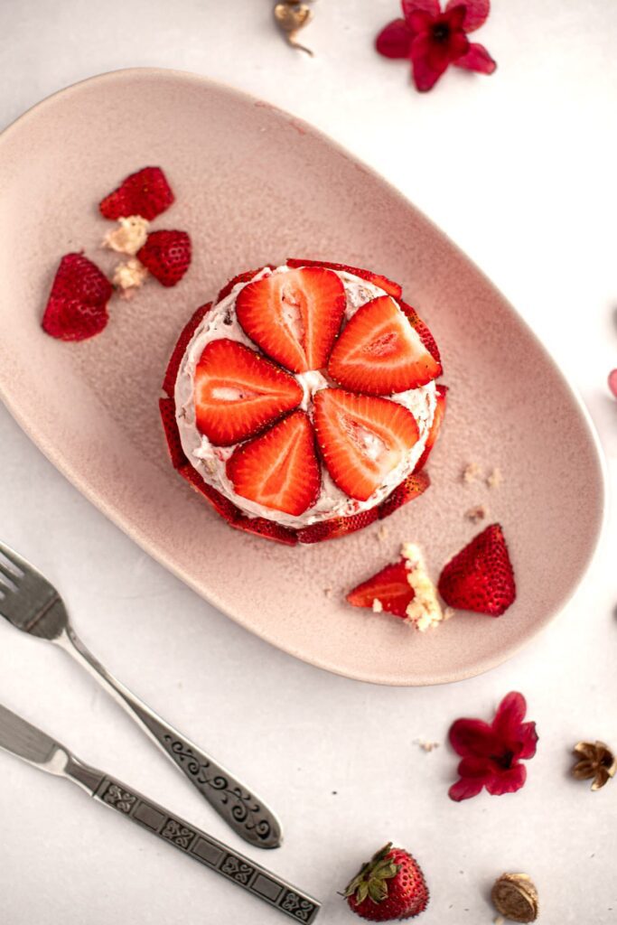 mini-strawberry-cake