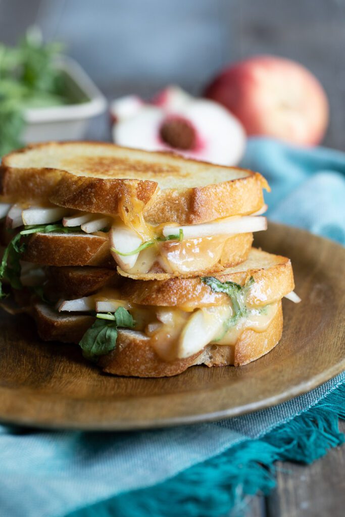 Peach-Grilled-Cheese-sandwich