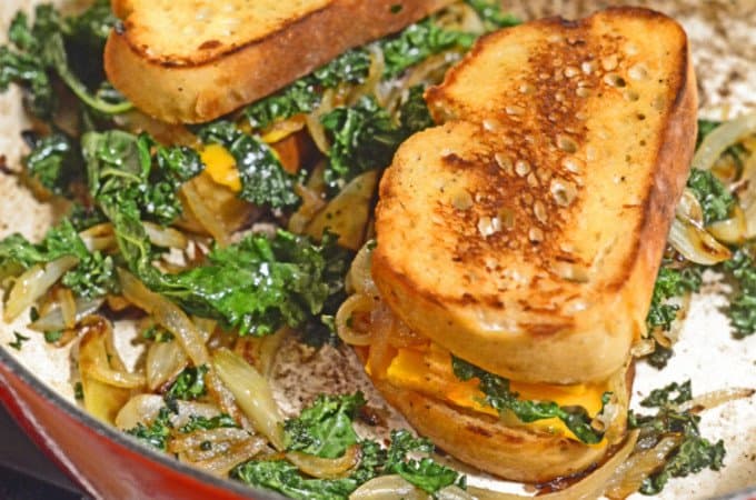 TOASTED CHEESE SANDWICH WITH KALE