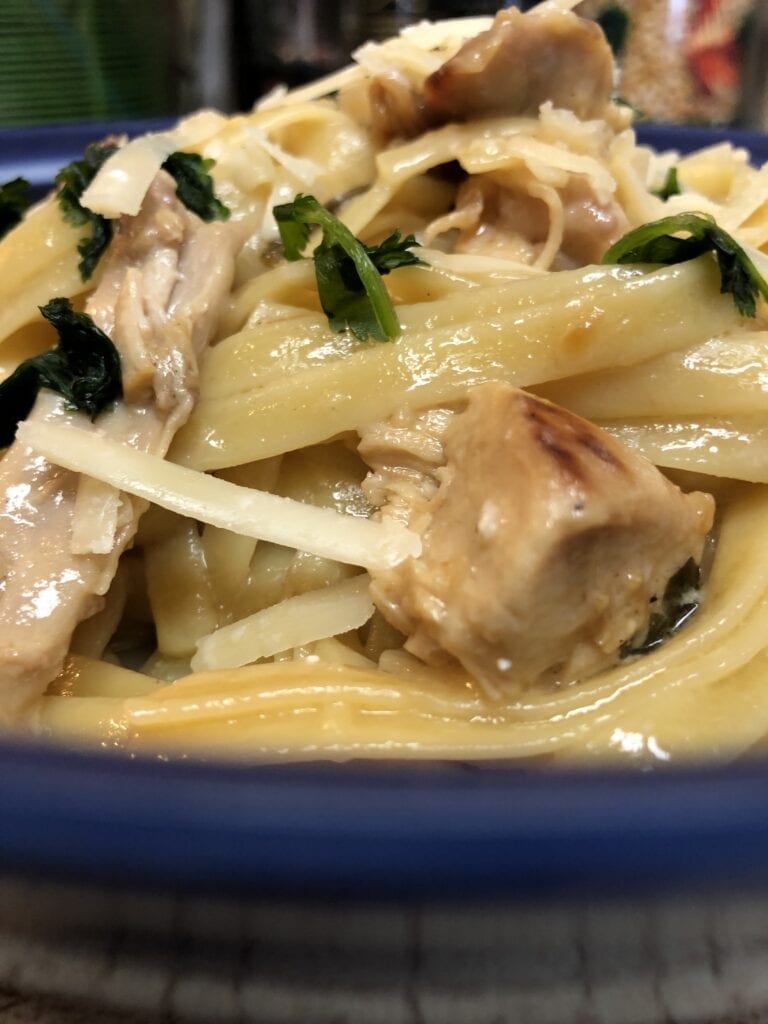 Garlic-Butter-Pasta-with-Chicken