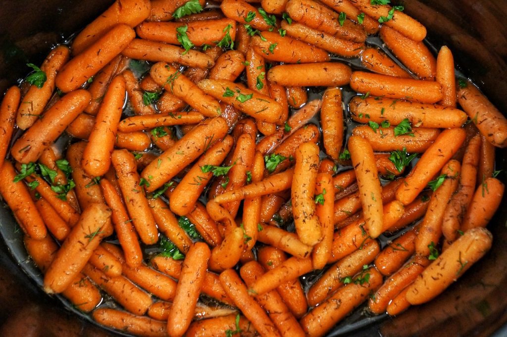 Crock-Pot-Brown-Sugar-Carrots