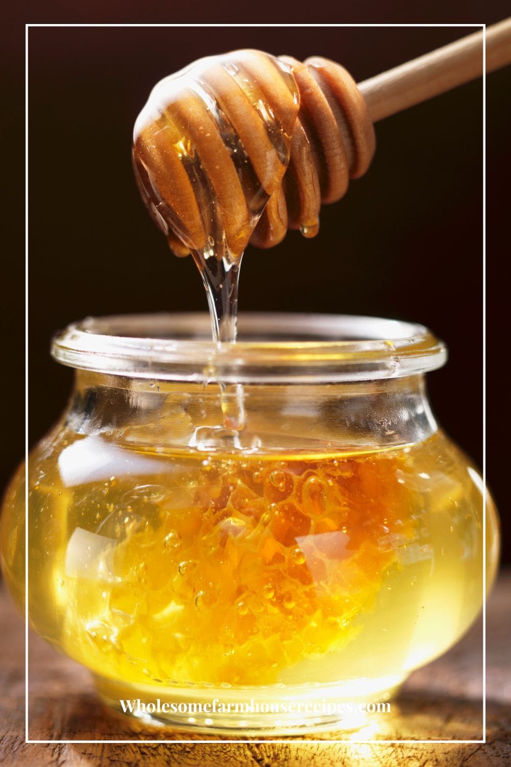 Raw Honey vs Regular Honey: What Is the Difference - Wholesome ...